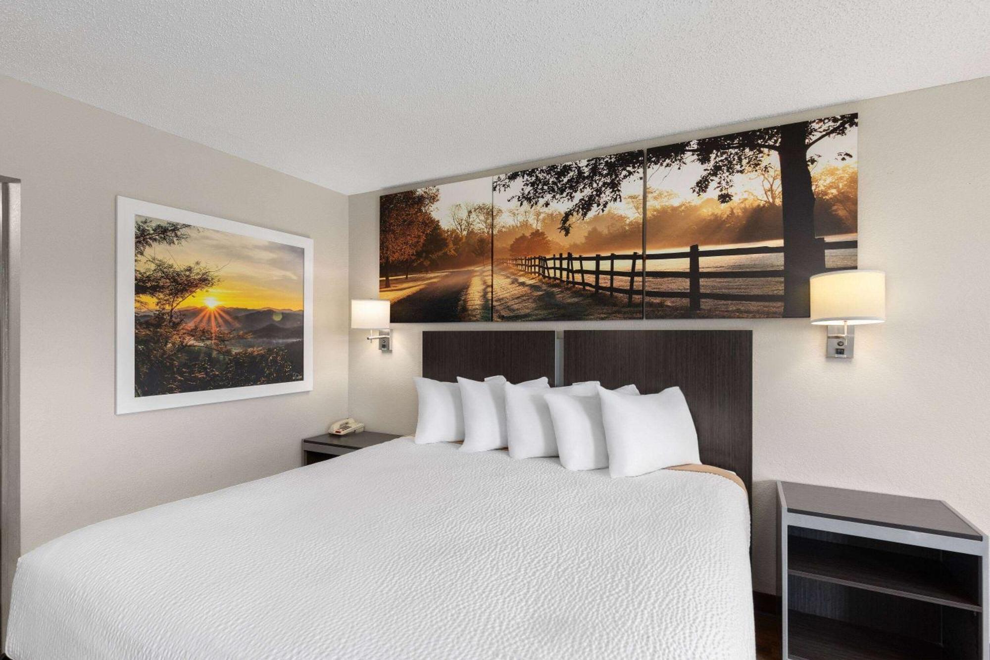 Days Inn By Wyndham Childersburg Exterior photo